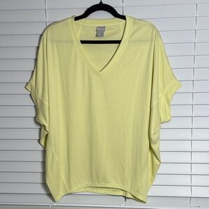 Chico's Soft Yellow V-Neck Short Sleeve Top